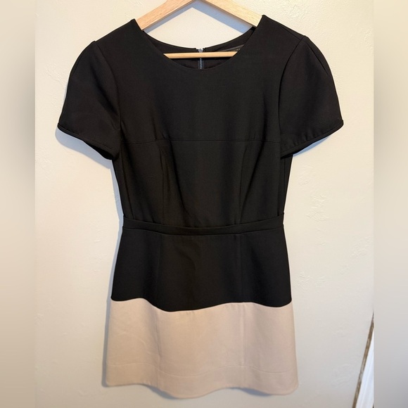 BCBGMaxAzria Hannah Colorblock Mini Dress A-Line Black & Beige US Size 8 Modern - Picture 6 of 16